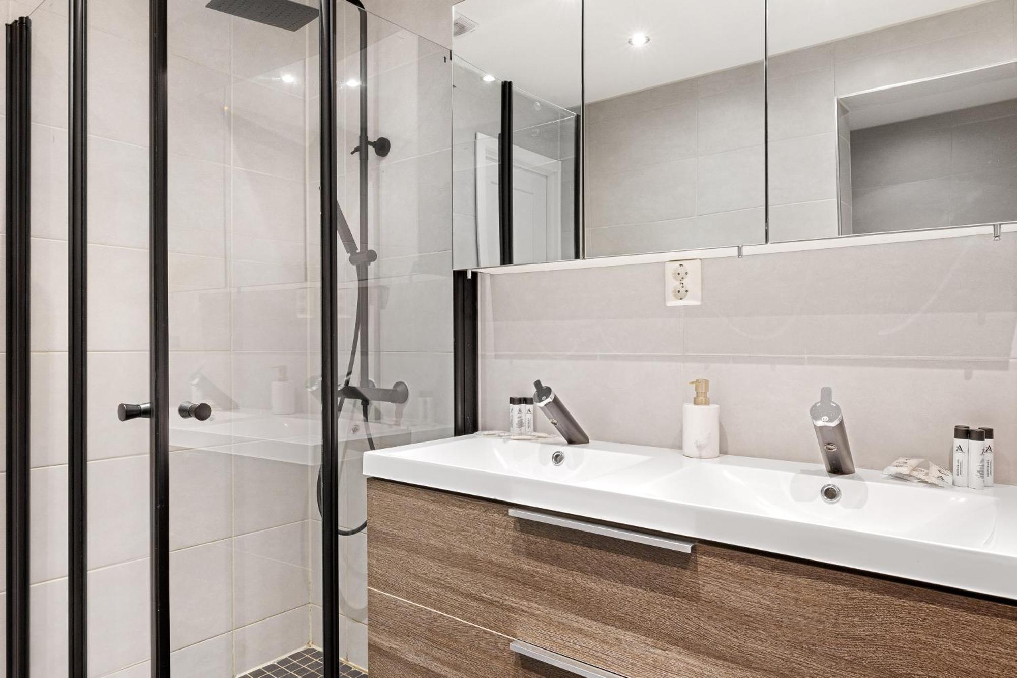 Homerentals L 120Sqm Mid-Central - King Beds - 500Mbps Wi-Fi Bergen Eksteriør bilde